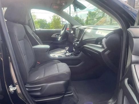 Used 2021 Chevrolet Traverse LT AWD/4WD image 31