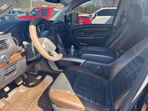 Used 2017 Nissan Titan Platinum Reserve image 20