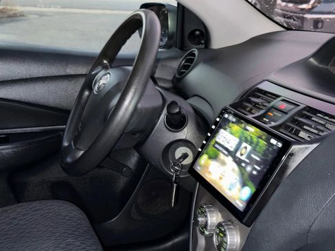 Used 2011 Toyota Yaris Sedan image 23