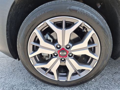 Used 2021 Kia Seltos SX w/ SX Sunroof Package AWD/4WD image 14