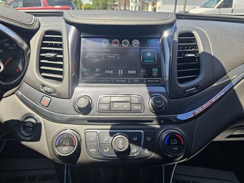 Used 2017 Chevrolet Impala Premier w/ Enhanced Convenience Package FWD image 43