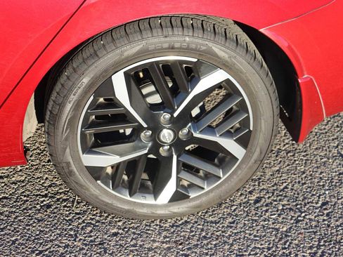 Used 2023 Nissan Versa SR w/ Trunk Package image 9