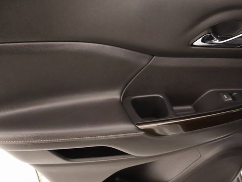 Used 2023 GMC Acadia AT4 w/ Technology Package image 16