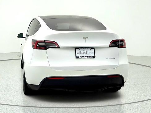 Used 2021 Tesla Model Y Long Range AWD/4WD image 6