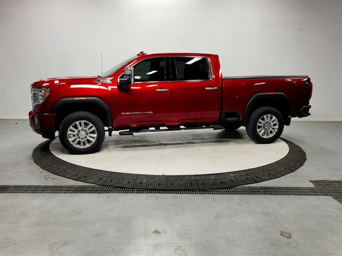 Used 2022 GMC Sierra 3500 Denali image 4