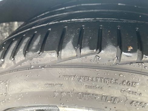 Used 2017 Chevrolet Malibu LT image 32