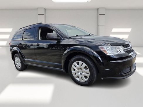 Used 2020 Dodge Journey SE image 7