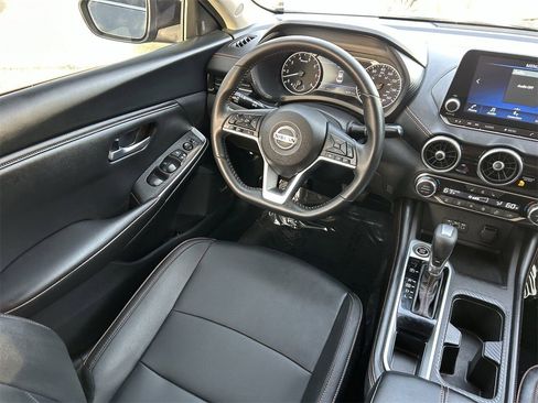 Certified 2023 Nissan Sentra SR w/ SR Premium Package image 15