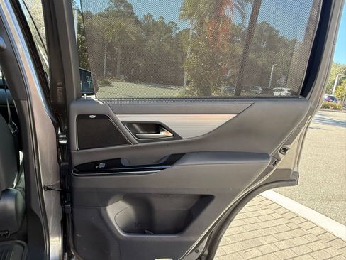 Used 2024 Lexus LX 600 F Sport image 21