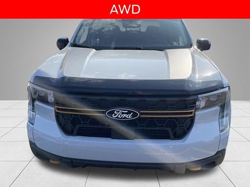 Used 2025 Ford Maverick Tremor AWD/4WD image 2