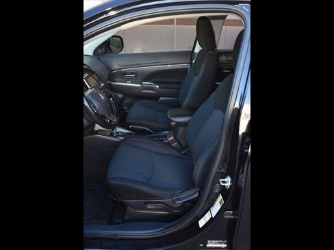 Used 2021 Mitsubishi Outlander Sport SE image 15