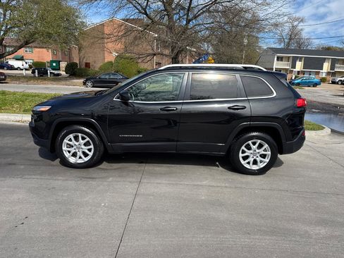 Used 2015 Jeep Cherokee Latitude image 8