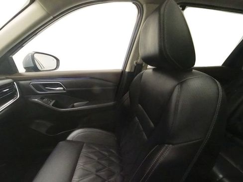 Used 2023 Nissan Rogue Platinum w/ Platinum Premium Package AWD/4WD image 32
