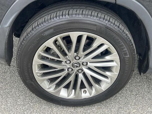 Used 2022 Lexus RX 350L Luxury w/ Accessory Package (Z1) image 17