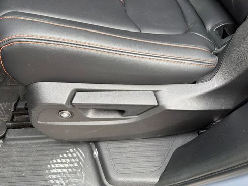 Used 2024 Honda Pilot TrailSport image 12