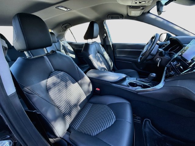 Used 2023 Toyota Camry SE FWD image 25