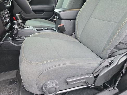 Used 2024 Jeep Wrangler Sport S image 32