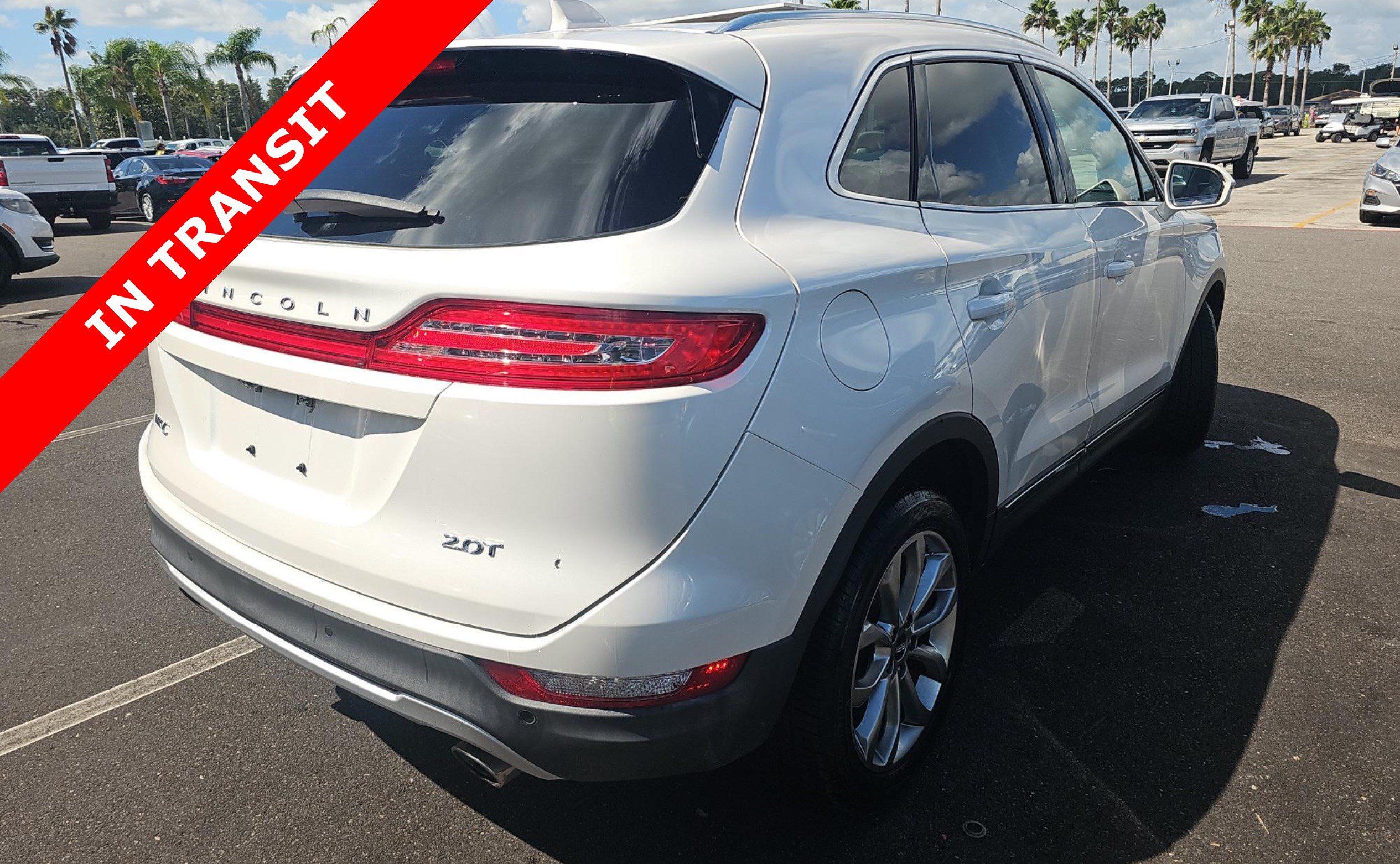 Used 2018 Lincoln MKC Select w/ Select Plus Package FWD image 4