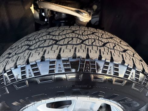 Used 2024 Ford Ranger XL image 14