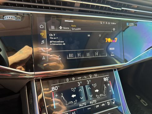 Used 2022 Audi Q7 3.0T Prestige image 7