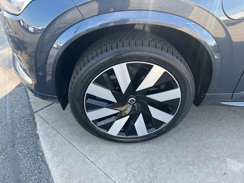 Certified 2023 Volvo XC90 T8 Ultimate w/ Protection Package Premier image 9