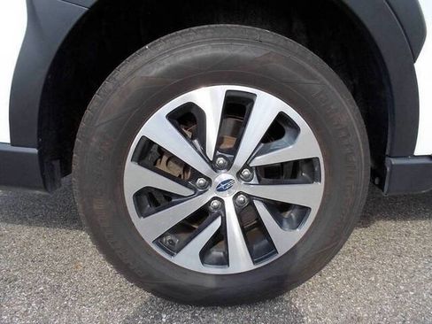 Used 2024 Subaru Outback Premium image 19