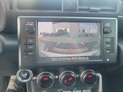 Used 2022 Toyota GR86 RWD image 12