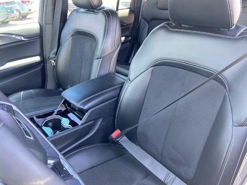 Used 2023 Jeep Grand Cherokee Altitude AWD/4WD image 14