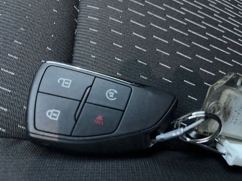 Used 2025 Chevrolet Equinox LT image 24