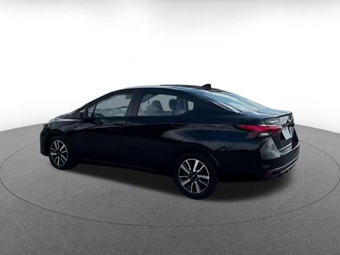 Used 2025 Nissan Versa SV FWD image 8