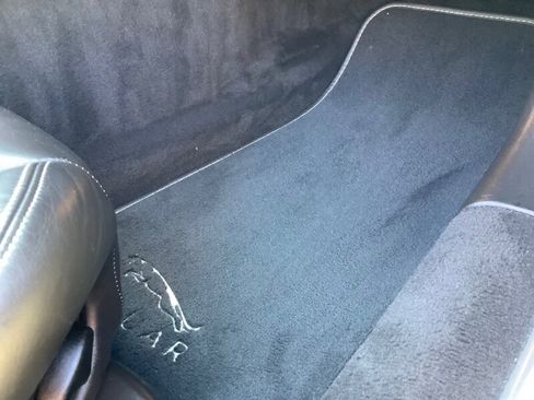 Used 2006 Jaguar XK8 Convertible image 38