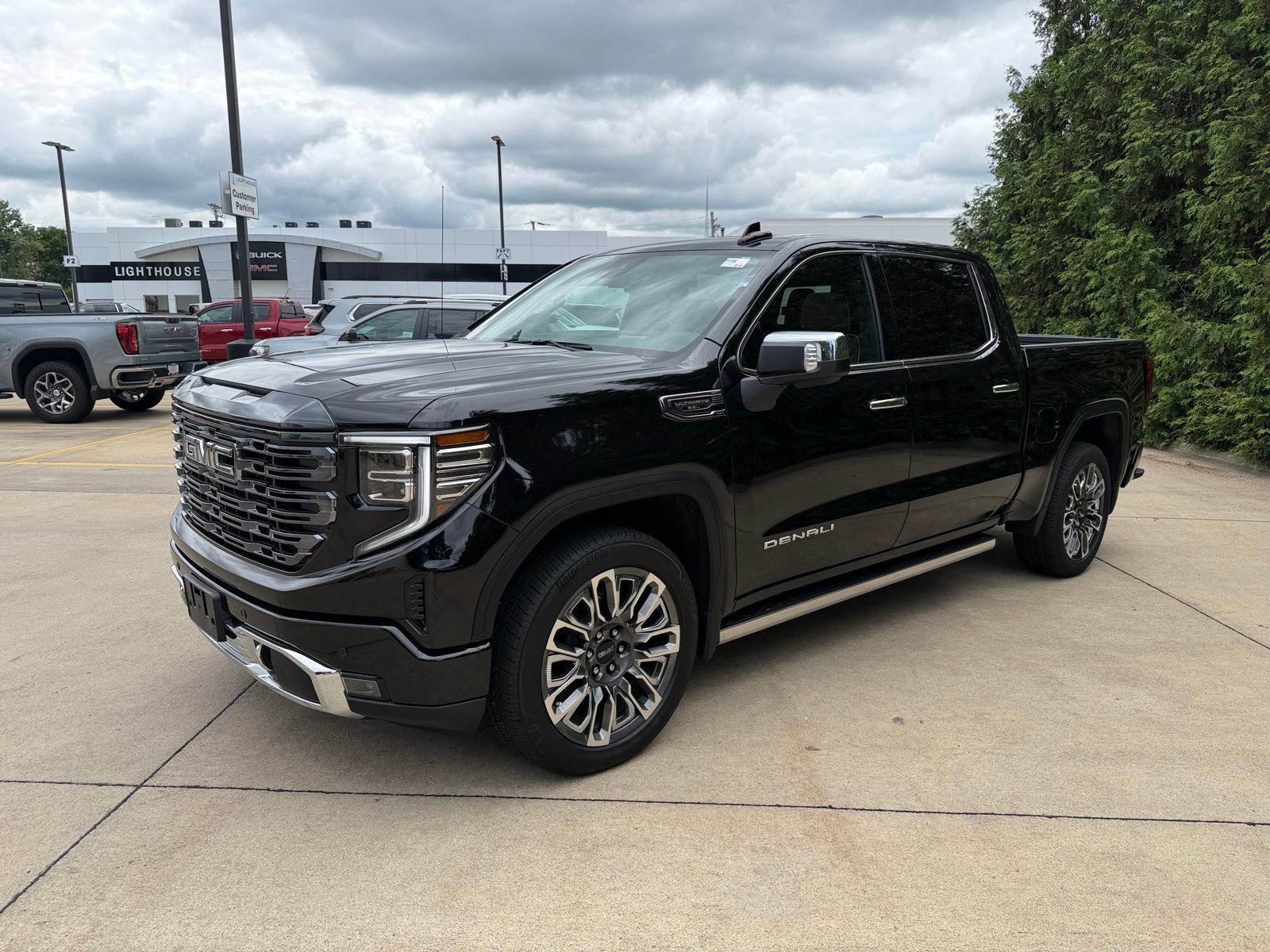 Used 2024 GMC Sierra 1500 Denali Ultimate AWD/4WD image 7