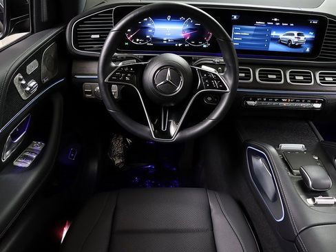 Certified 2025 Mercedes-Benz GLS 450 4MATIC image 16