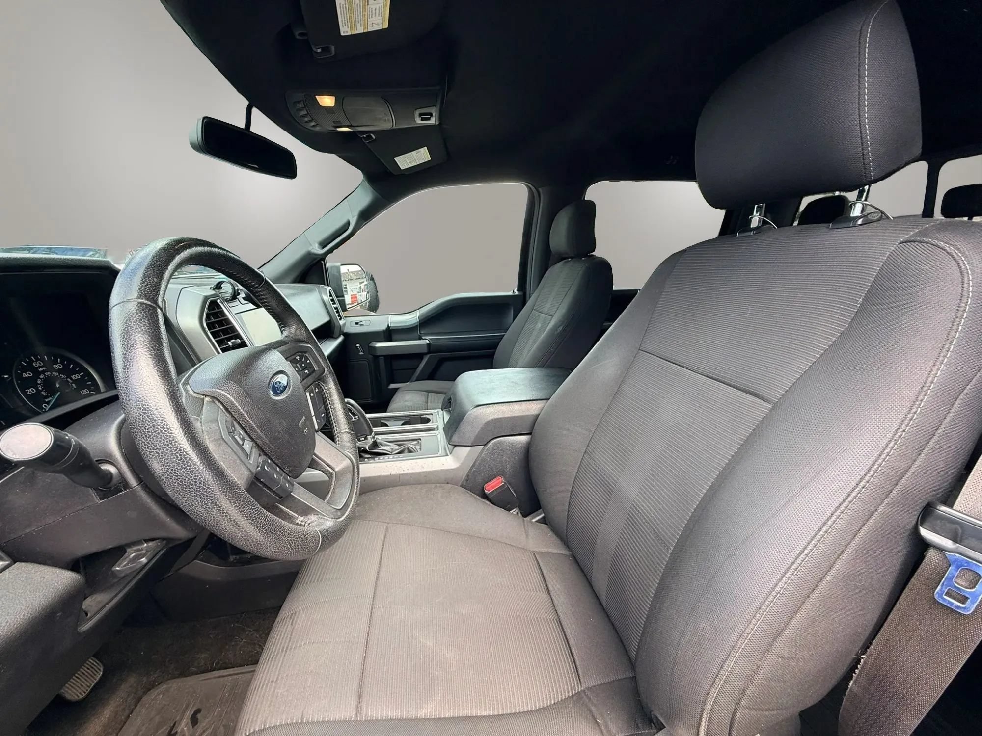 Used 2015 Ford F150 XLT w/ Equipment Group 302A Luxury AWD/4WD image 9