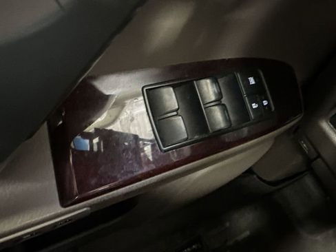 Used 2016 Lexus GX 460 w/ Premium Package image 16