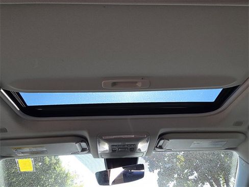 Used 2024 Toyota RAV4 XLE Premium image 16