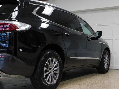 Used 2024 Buick Enclave Essence image 90