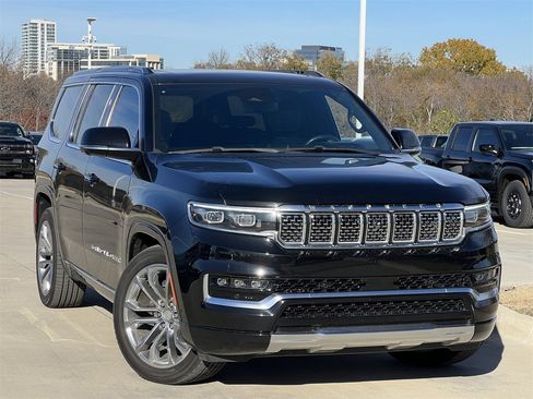 Used 2022 Jeep Grand Wagoneer Series II image 2