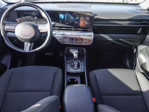 Used 2024 Hyundai Kona SEL image 11