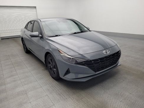 Used 2021 Hyundai Elantra SEL w/ Cargo Package image 13