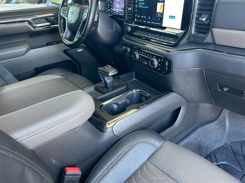 Used 2023 Chevrolet Silverado 1500 ZR2 w/ Technology Package AWD/4WD image 14