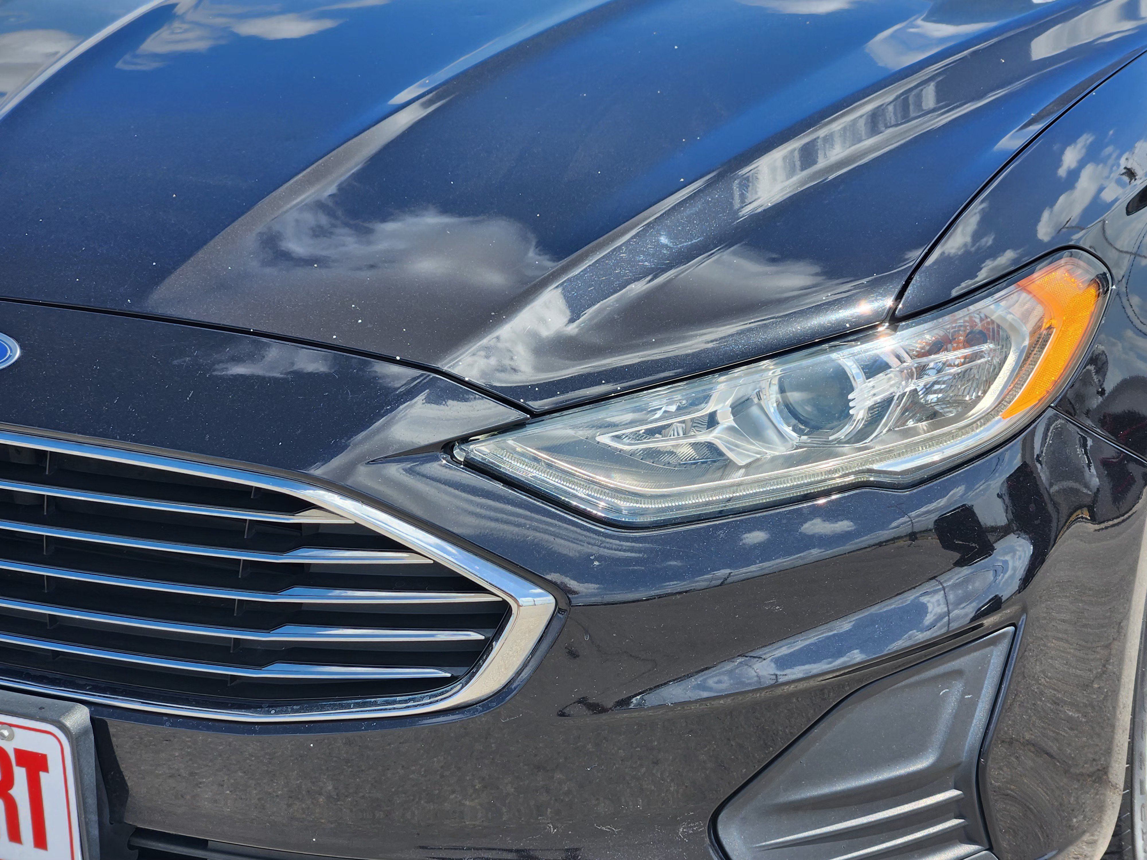 Used 2019 Ford Fusion SE FWD image 8