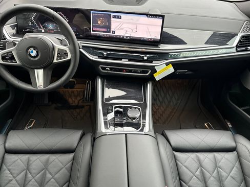 New 2026 BMW X6 xDrive40i w/ Climate Comfort Package image 10