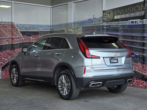 Used 2024 Cadillac XT4 Premium Luxury image 6