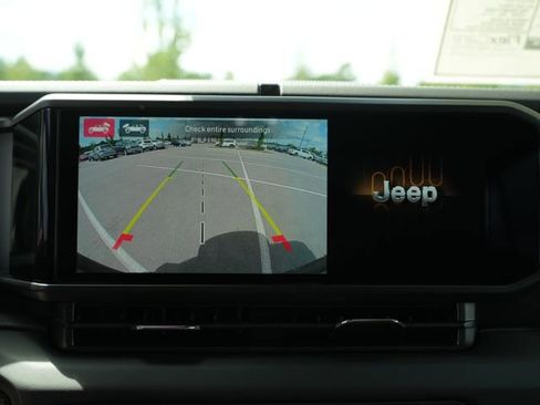 New 2026 Jeep Wrangler Unlimited Sahara AWD/4WD image 24
