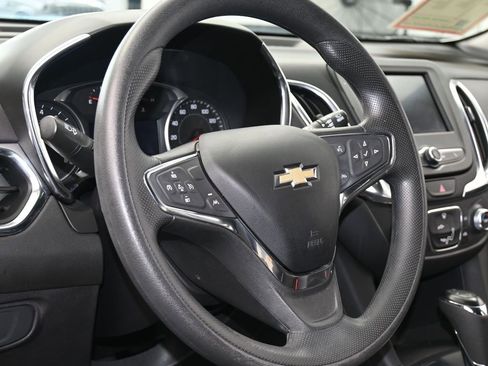 Used 2021 Chevrolet Equinox LT image 13