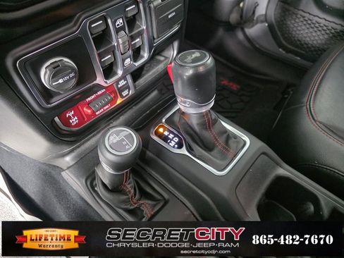 Used 2022 Jeep Wrangler Unlimited Rubicon w/ Dual Top Group image 24