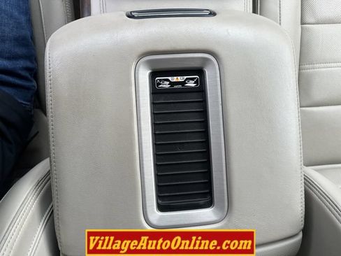 Used 2018 GMC Yukon Denali w/ Open Road Package AWD/4WD image 30