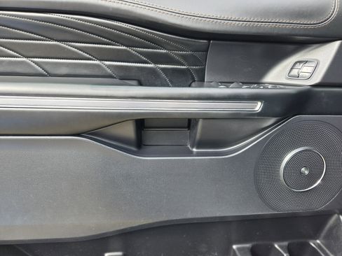 Certified 2021 Ford Expedition Platinum image 17