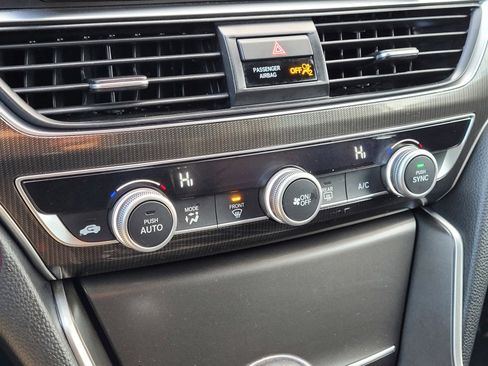 Used 2018 Honda Accord Sport image 25